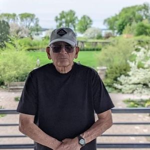 Meet your Posher, Larry